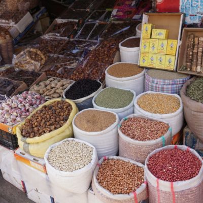 Die Souks (Märkte) von Marokko überzeugen mit ihrer Vielfalt und Farbenpracht.