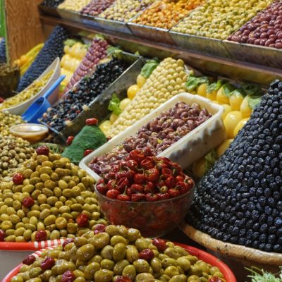 Olivenmarkt für die Einheimischen in Meknés
